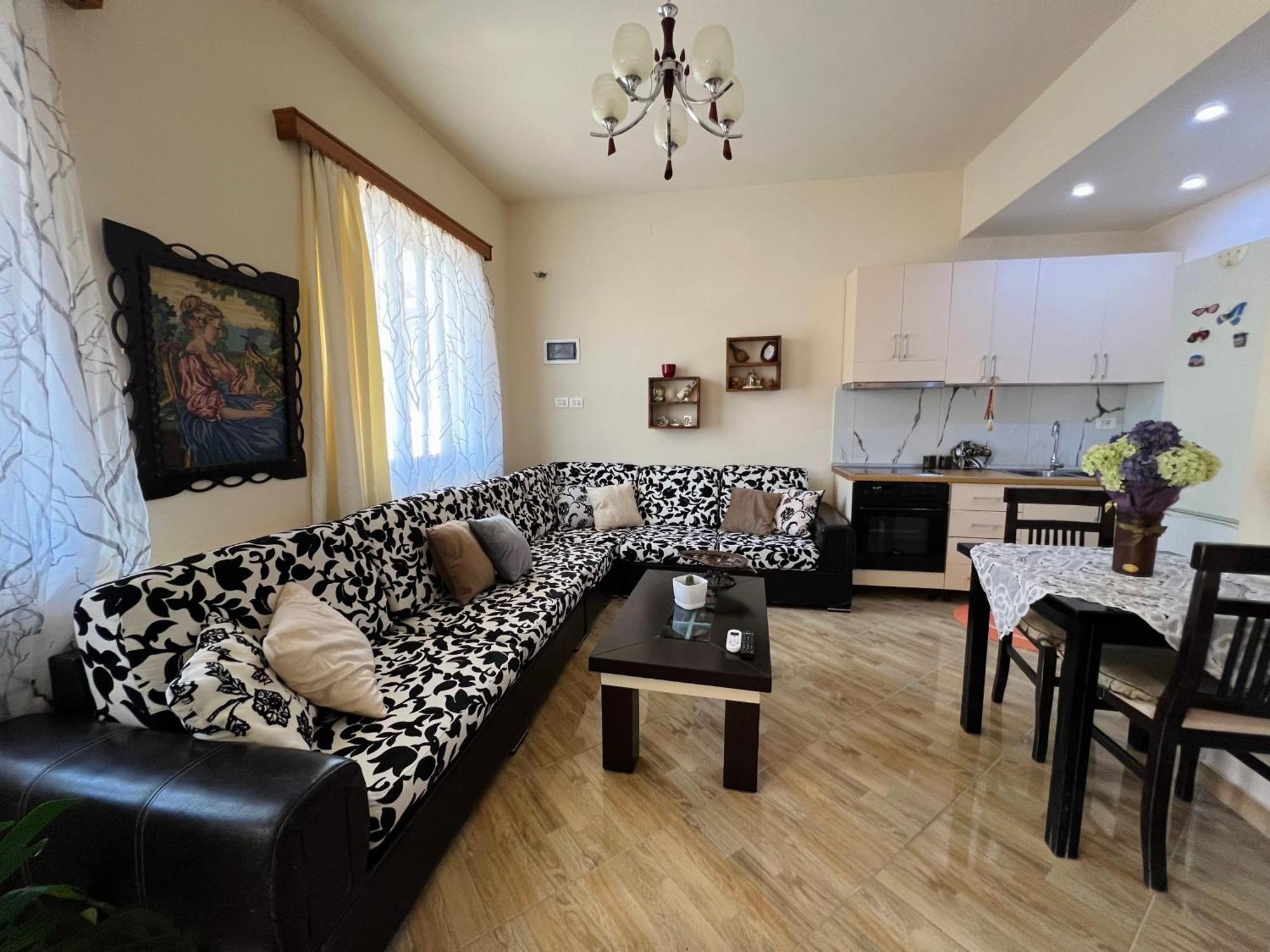 Villa Ensalv Berat - Apartment - Room - Penthouse Экстерьер фото