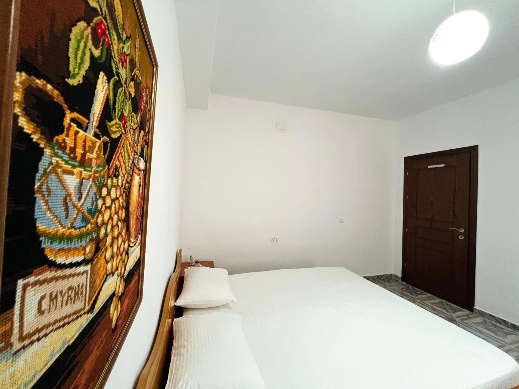 Villa Ensalv Berat - Apartment - Room - Penthouse Экстерьер фото