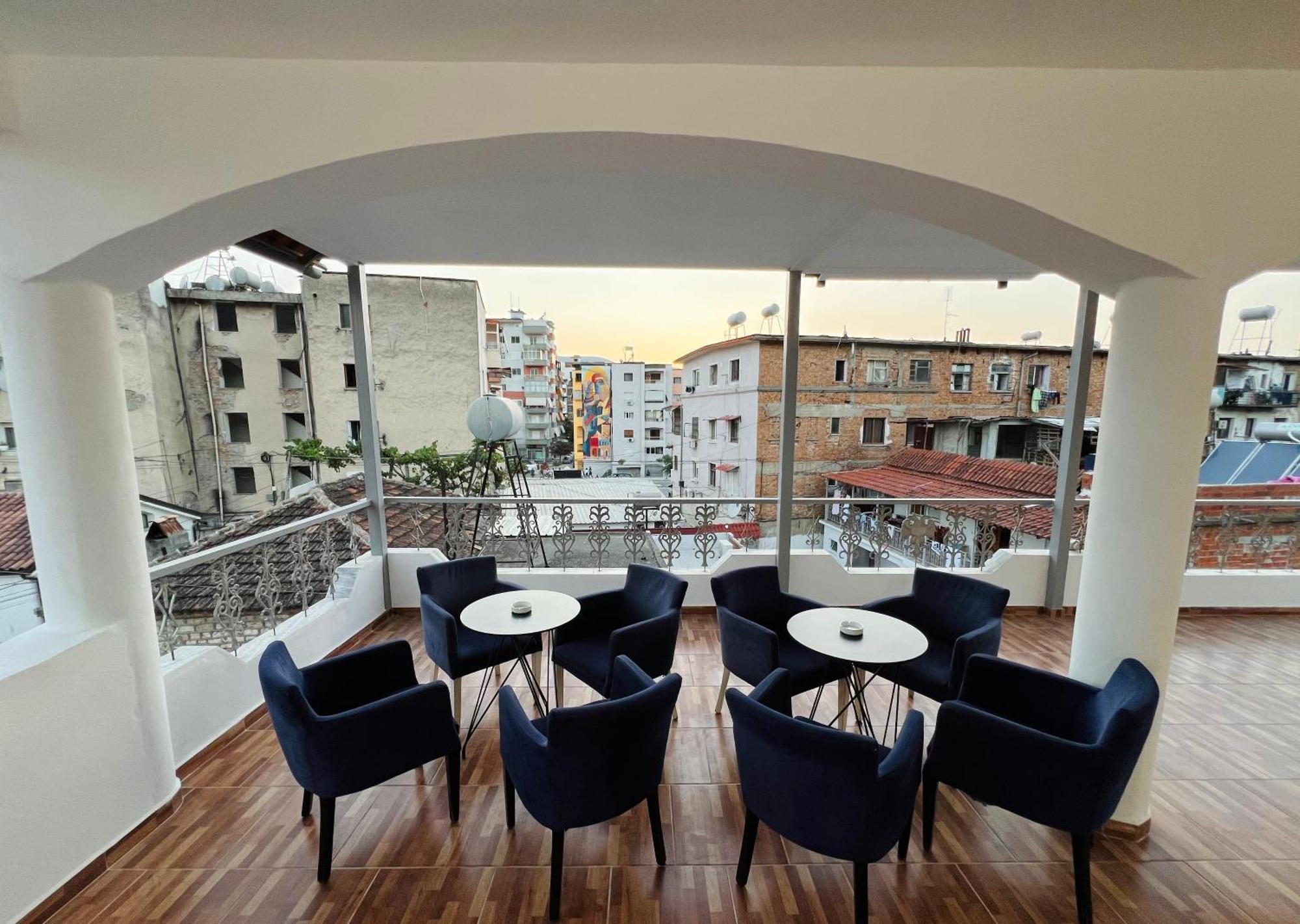 Villa Ensalv Berat - Apartment - Room - Penthouse Экстерьер фото