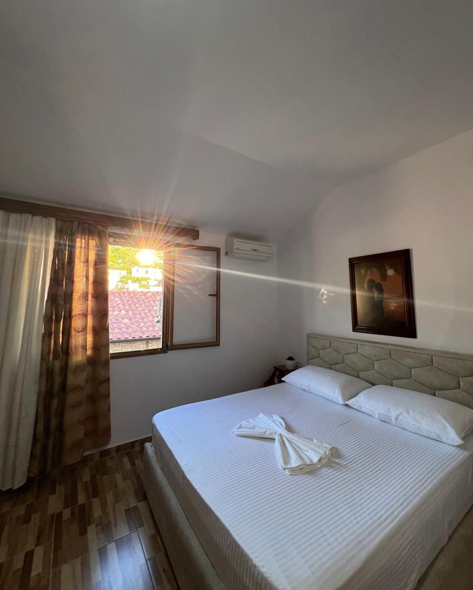 Villa Ensalv Berat - Apartment - Room - Penthouse Номер фото